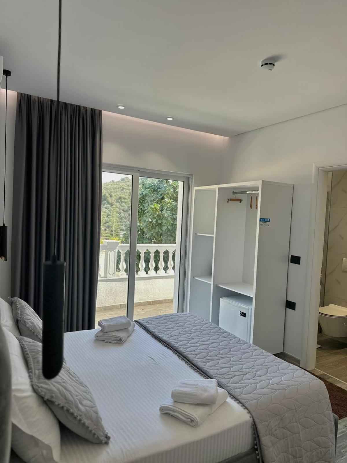 Luxury Villa Alisja Sarande With Private Beach Exteriér fotografie