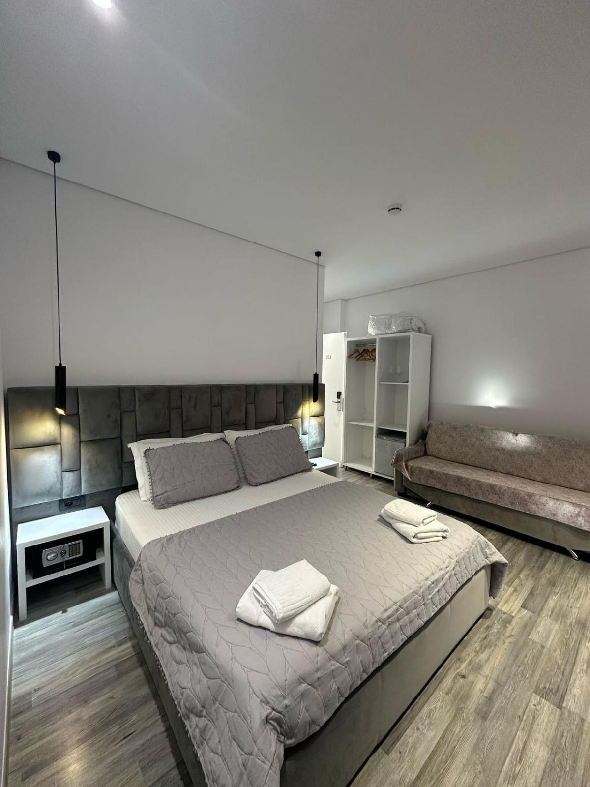 Luxury Villa Alisja Sarande With Private Beach Exteriér fotografie