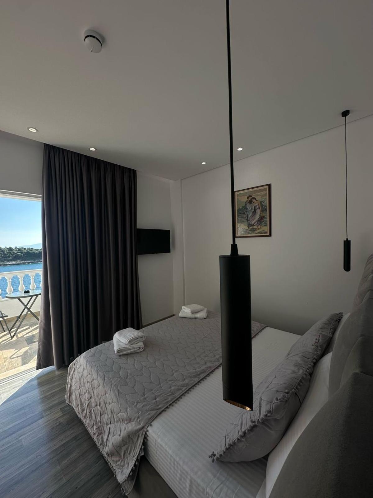 Luxury Villa Alisja Sarande With Private Beach Exteriér fotografie