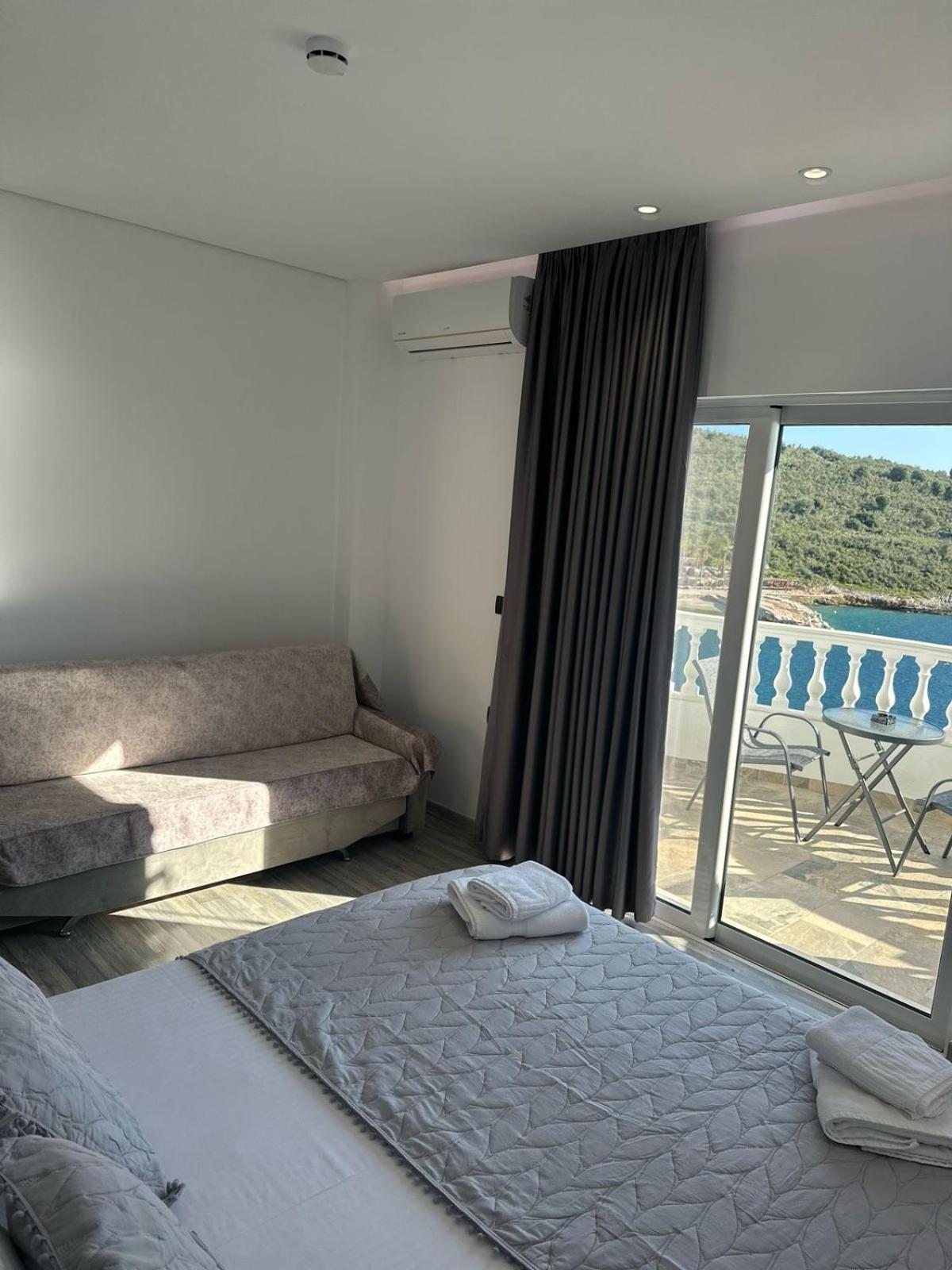 Luxury Villa Alisja Sarande With Private Beach Exteriér fotografie