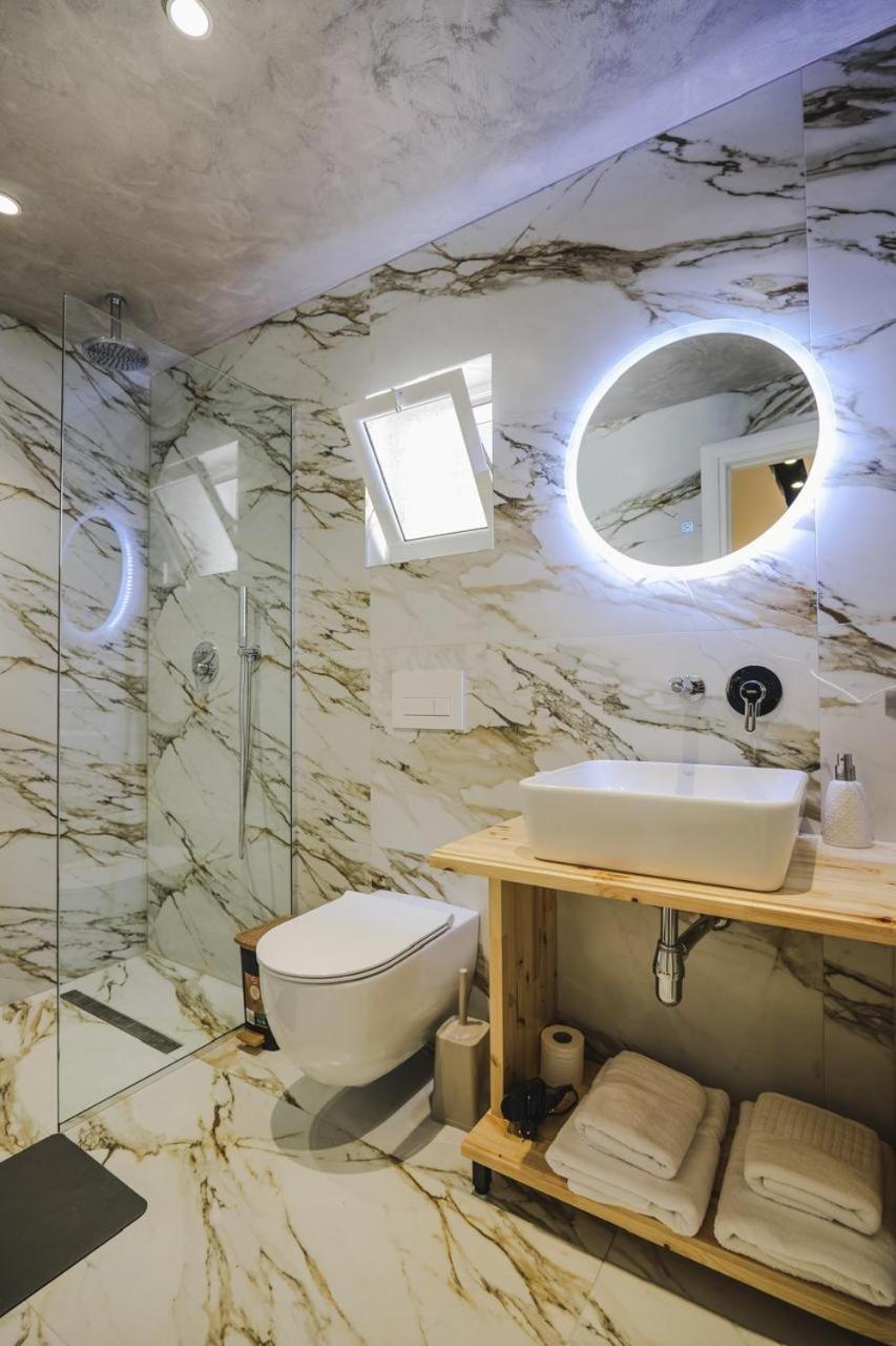 Luxury Villa Alisja Sarande With Private Beach Exteriér fotografie